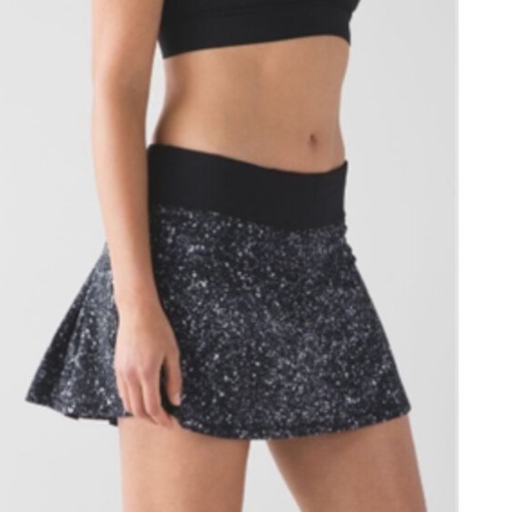 Lululemon Circuit Breaker Skirt Splatter White Black / Black